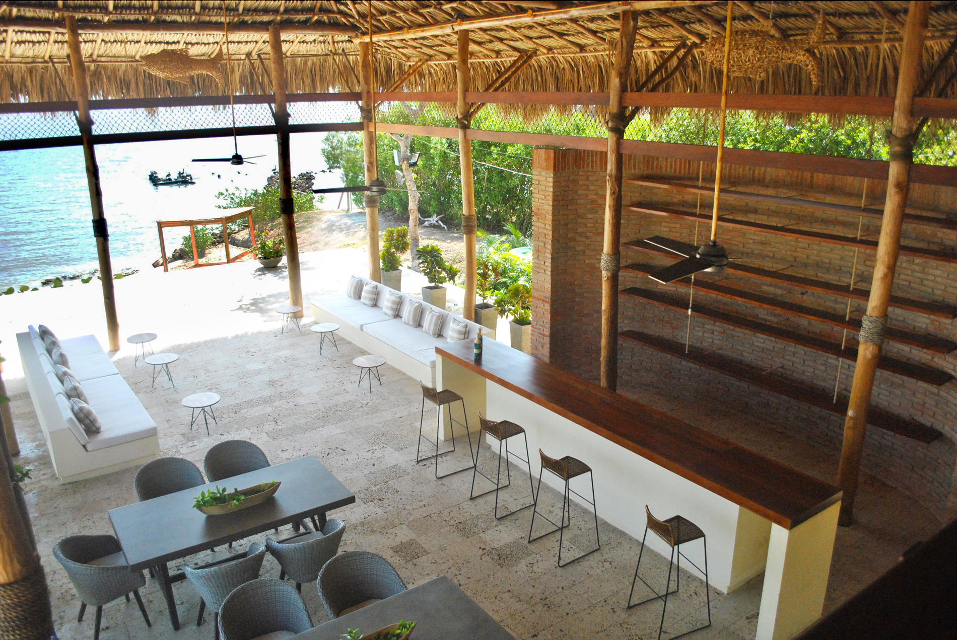 BaruGrande Bar frente al mar